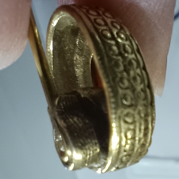 Vintage Gold Tone Cameo Stick Pin with Crystal Rhinestone - Picture 5 of 13